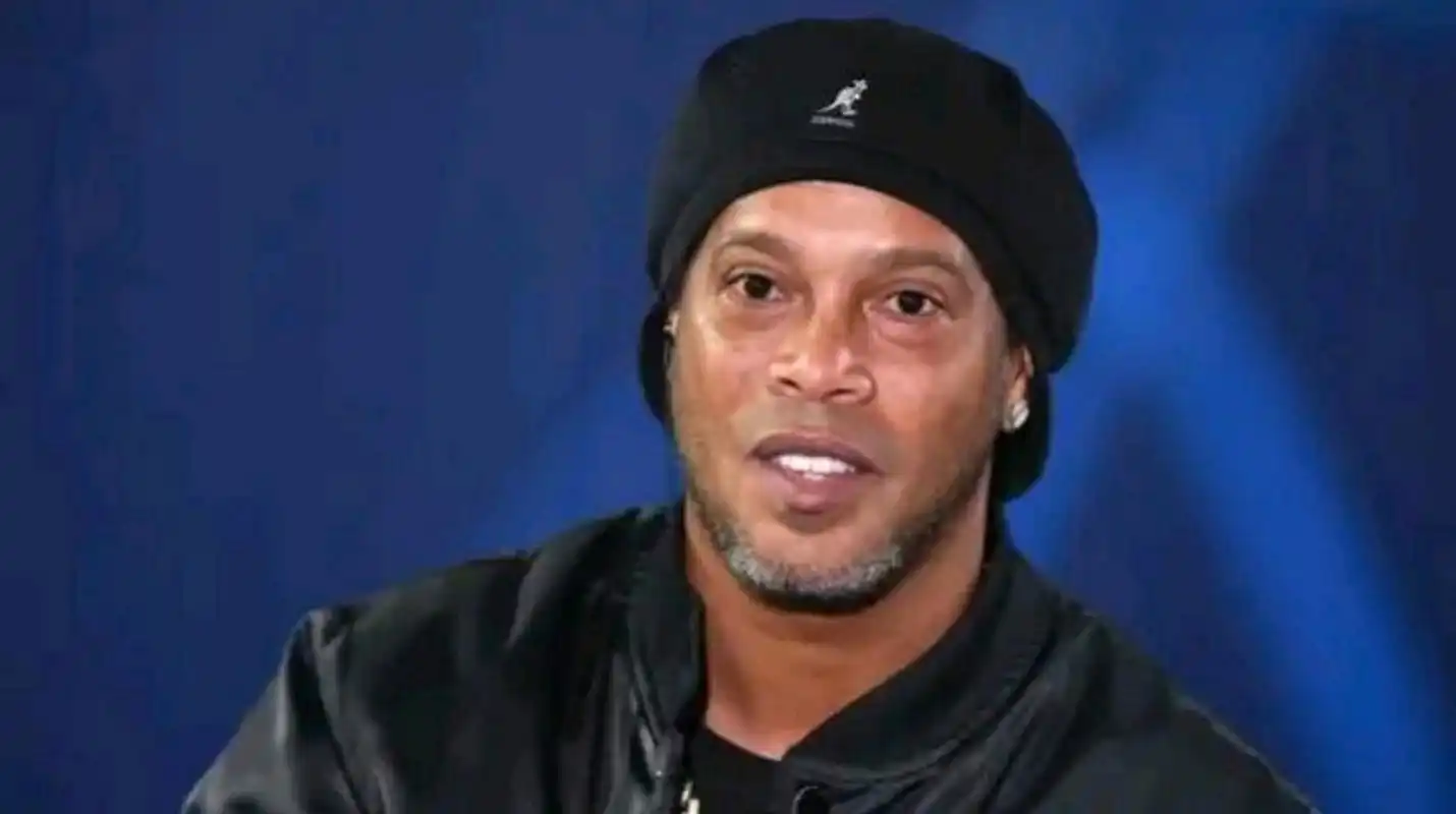 歷與坦率的 歷與坦率的