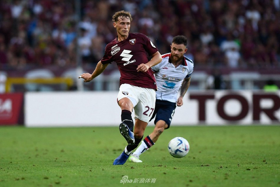 球迷们对球 球迷们对球