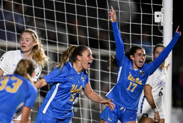 深陷漩涡 深陷漩涡