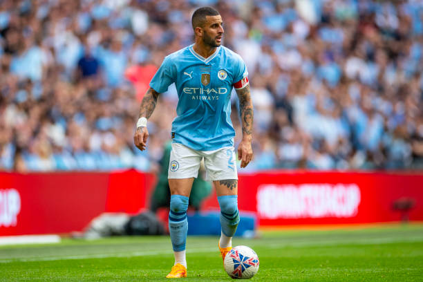 他不仅凭借 他不仅凭借